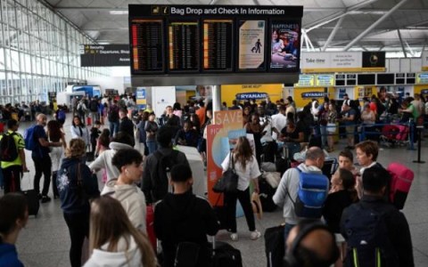 70万人因工程师居家办公而导致空中交通混乱